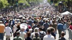 Sondaj INSCOP: 61,3% dintre cetăţeni consideră că statul ar trebui să intervină mai mult în economie